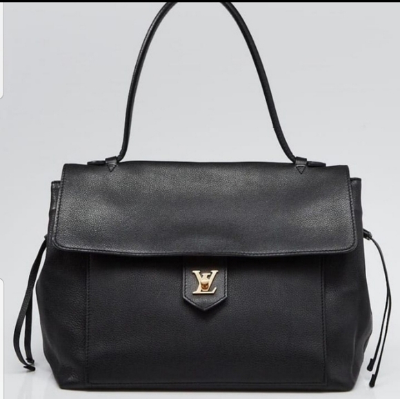 Louis Vuitton Lockme MM - Picture 16 of 16